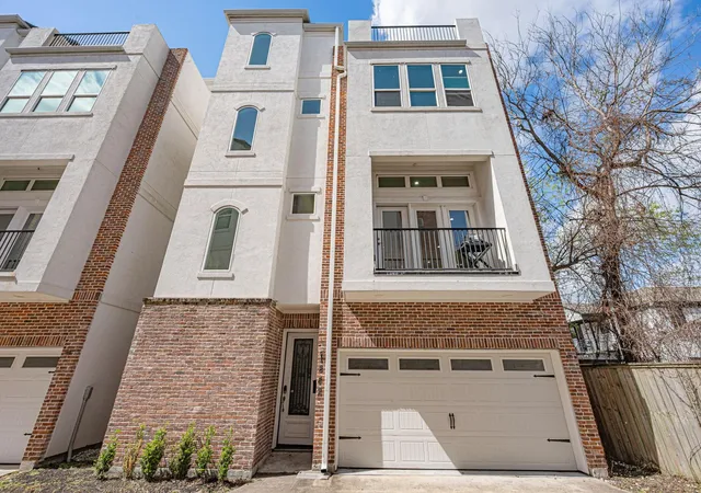 Photo 3 of Sale Pending at 1842 Colquitt St, Houston, TX 77098 | MLS# 43566483 | Listing updated on 2026-09-15