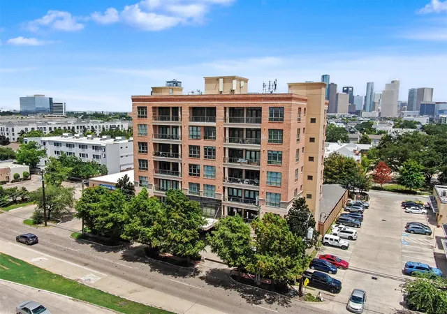 Photo 2 of Condo for sale at 1419 Montrose Blvd #604, Houston, TX 77019 | MLS# 59748273 | Listing updated on 2026-09-05