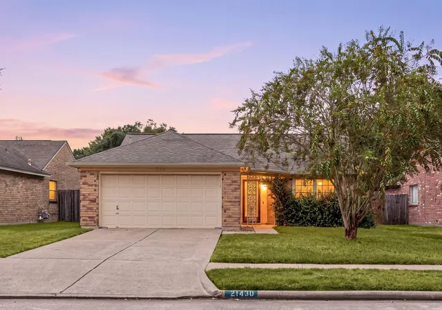 Photo 1 of Sale Pending at 21430 Park Ml Ln, Katy, TX 77450 | MLS# 74460415 | Listing updated on 2026-09-17
