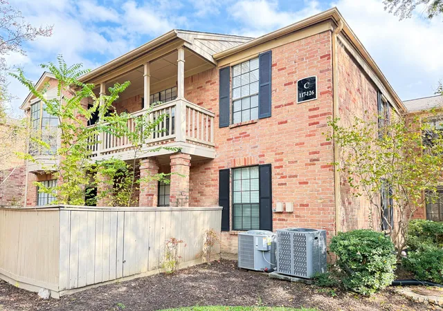 Photo 1 of Condo for sale at 2255 Braeswood Park Dr #117, Houston, TX 77030 | MLS# 11175321 | Listing updated on 2026-09-23