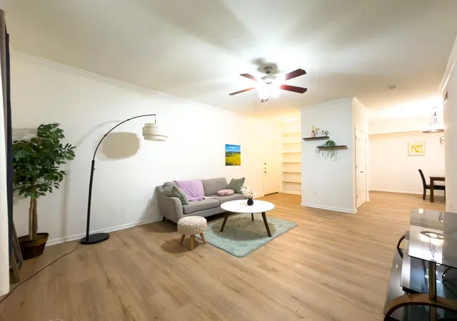 Photo 4 of Condo for sale at 2255 Braeswood Park Dr #117, Houston, TX 77030 | MLS# 11175321 | Listing updated on 2026-09-23