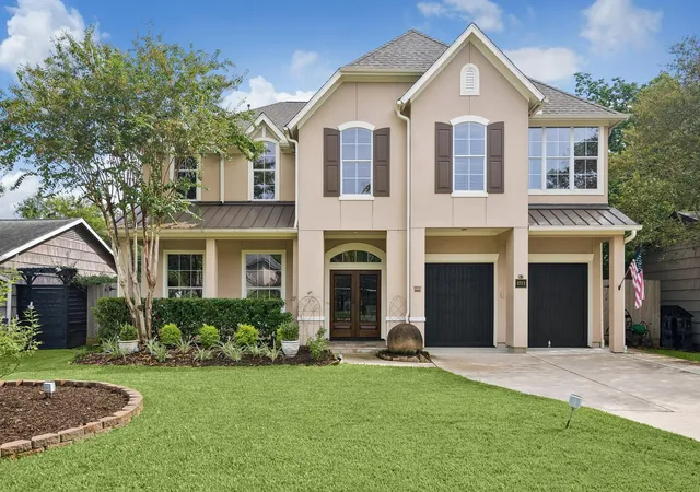 Single family home for sale at 4911 Imperial St, Bellaire, TX 77401 | MLS# 37134924