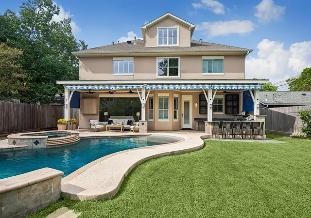 Photo 4 of Single family home for sale at 4911 Imperial St, Bellaire, TX 77401 | MLS# 37134924 | Listing updated on 2026-09-20