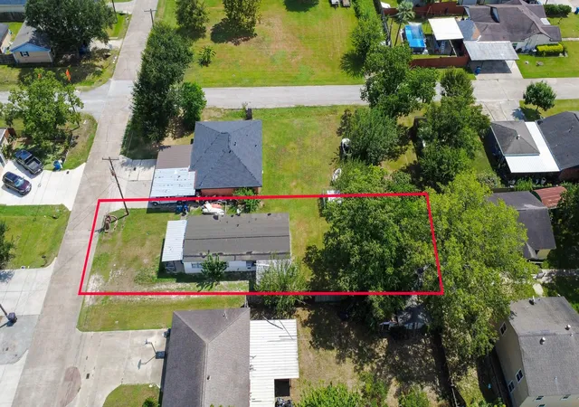 Photo 1 of Land for sale at 414 Ave H, South Houston, TX 77587 | MLS# 75041153 | Listing updated on 2026-09-11
