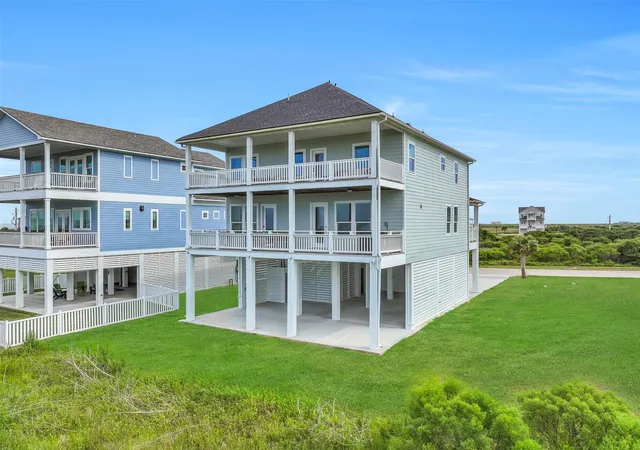Photo 3 of Single family home for sale at 25943 Bay Breeze Dr, Galveston, TX 77554 | MLS# 68476149 | Listing updated on 2026-09-20