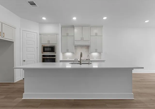 Photo 3 of Single family home for sale at 17530 Fogwood Crk Way, Tomball, TX 77377 | MLS# 10775508 | Listing updated on 2026-10-09