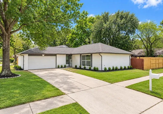 Photo 1 of Single family home for sale at 19815 Pinefield Ct, Humble, TX 77338 | MLS# 10958724 | Listing updated on 2026-09-19