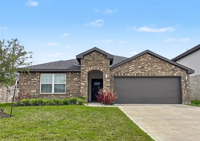 Single family home for sale at 29923 Gallatin River Ln, Katy, TX 77494 | MLS# 67266040
