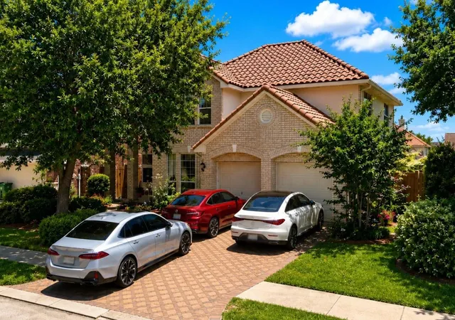 Photo 3 of Single family home for sale at 14415 Castlemaine Ct, Sugar Land, TX 77498 | MLS# 36361037 | Listing updated on 2026-10-03