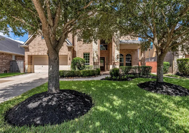 Photo 3 of Single family home for sale at 27622 Wilson Run Ln, Fulshear, TX 77441 | MLS# 19329729 | Listing updated on 2026-10-02