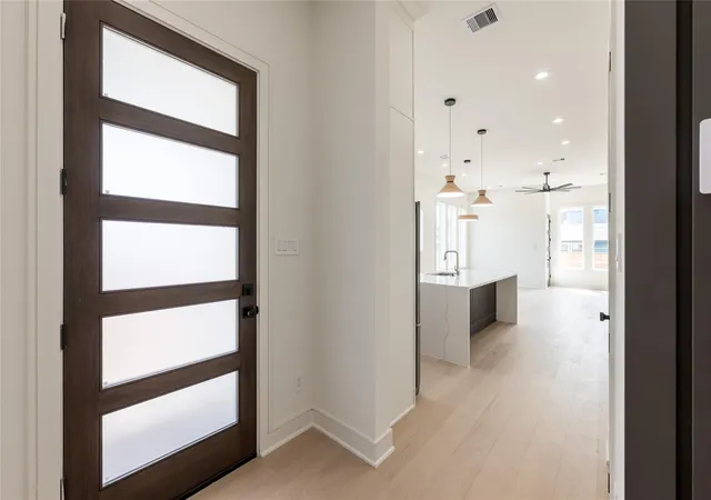 Photo 3 of Single family home for sale at 1122 E 27th Street #A, Houston, TX 77009 | MLS# 71690573 | Listing updated on 2026-09-02