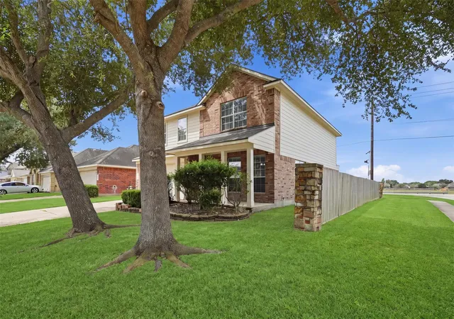 Photo 3 of Single family home for sale at 2023 Tower Bell Ln, Missouri City, TX 77489 | MLS# 78014552 | Listing updated on 2026-09-11