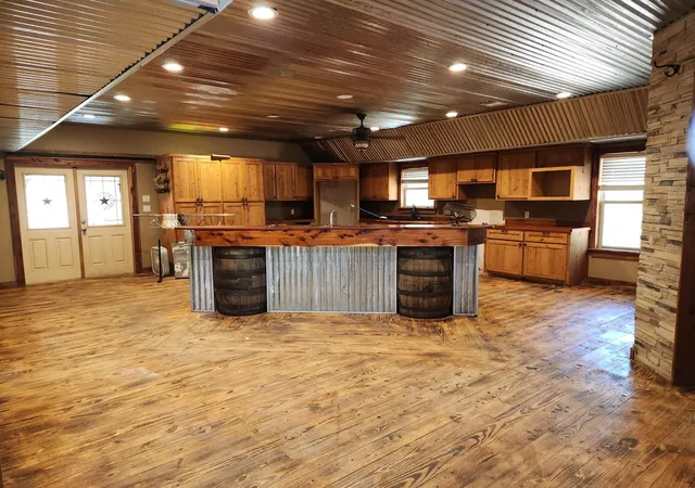 Photo 3 of Single family home for sale at 1586 An County Rd 2123, Palestine, TX 75801 | MLS# 70227659 | Listing updated on 2026-09-03