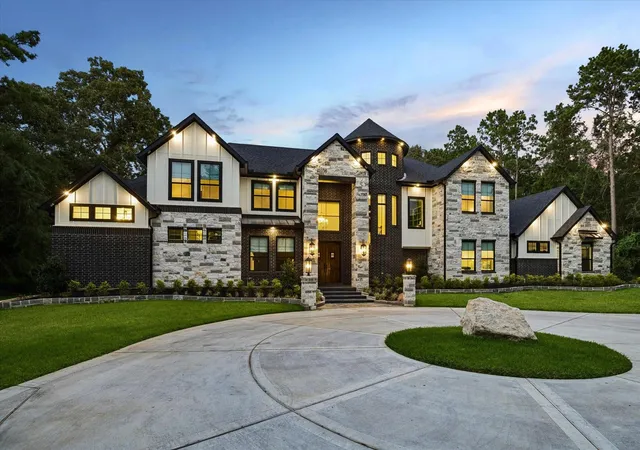 Photo 3 of Single family home for sale at 19314 Chateau Ridge Ct, Tomball, TX 77377 | MLS# 10592044 | Listing updated on 2026-10-10
