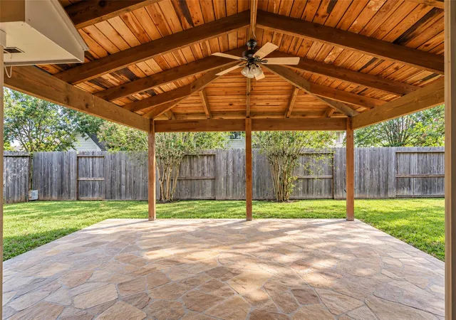 Photo 3 of Single family home for sale at 14015 Crown Glen Ct, Houston, TX 77062 | MLS# 37169520 | Listing updated on 2026-09-20