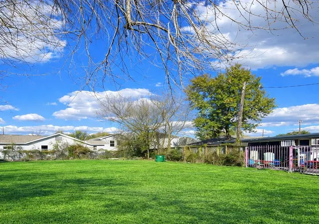 Photo 3 of Land for sale at 4405 Canal St, Houston, TX 77011 | MLS# 45215558 | Listing updated on 2026-09-15