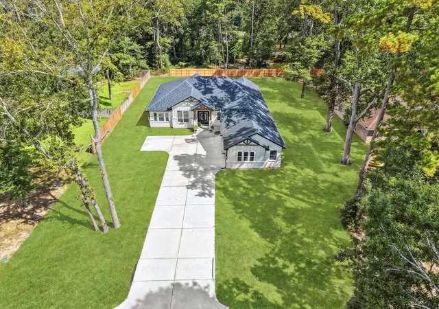 Photo 3 of Single family home for sale at 2439 Centurian Cir, New Caney, TX 77357 | MLS# 69382773 | Listing updated on 2026-09-09