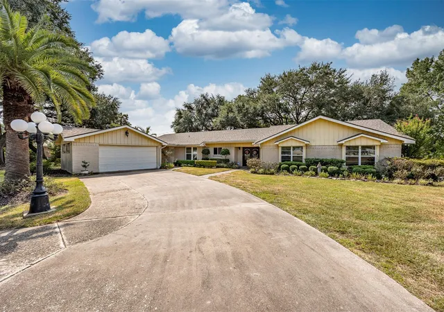 Photo 1 of Single family home for sale at 803 Sharon Ln, Baytown, TX 77521 | MLS# 59339818 | Listing updated on 2026-09-09