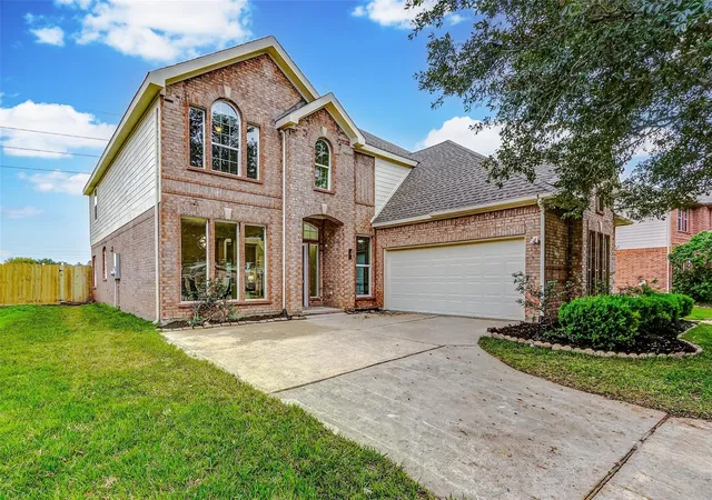 Photo 3 of Single family home for sale at 1026 Riverchase Dr, Richmond, TX 77469 | MLS# 49102961 | Listing updated on 2026-09-18