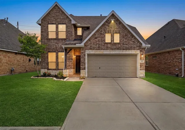 Photo 3 of Single family home for sale at 4743 Bay Vista Dr, Baytown, TX 77523 | MLS# 77940128 | Listing updated on 2026-10-06