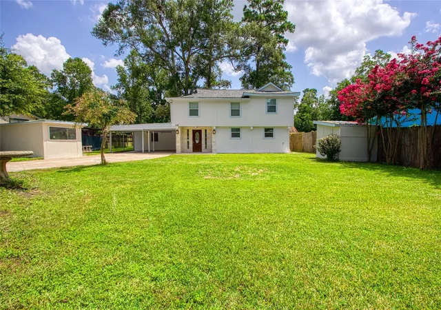 Photo 3 of Single family home for sale at 118 Waterwood Dr, Huffman, TX 77336 | MLS# 49931832 | Listing updated on 2026-09-19