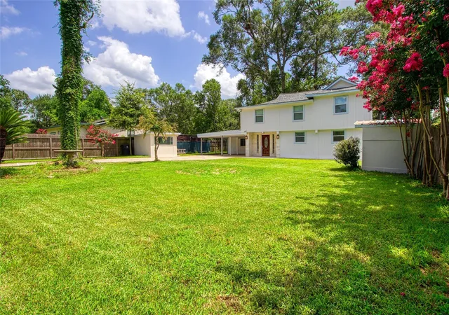 Photo 3 of Single family home for sale at 118 Waterwood Dr, Huffman, TX 77336 | MLS# 49931832 | Listing updated on 2026-09-19