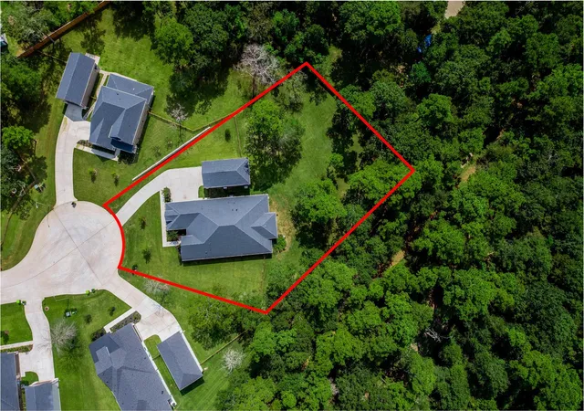 Photo 1 of Single family home for sale at 613 Blue Mockingbird Ct, Magnolia, TX 77354 | MLS# 70312703 | Listing updated on 2026-09-27