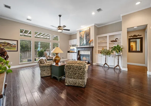 Photo 3 of Sale Pending at 137 Dawns Edge Dr, Montgomery, TX 77356 | MLS# 69445126 | Listing updated on 2026-09-18