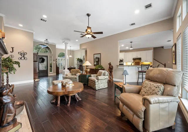 Photo 3 of Sale Pending at 137 Dawns Edge Dr, Montgomery, TX 77356 | MLS# 69445126 | Listing updated on 2026-09-18