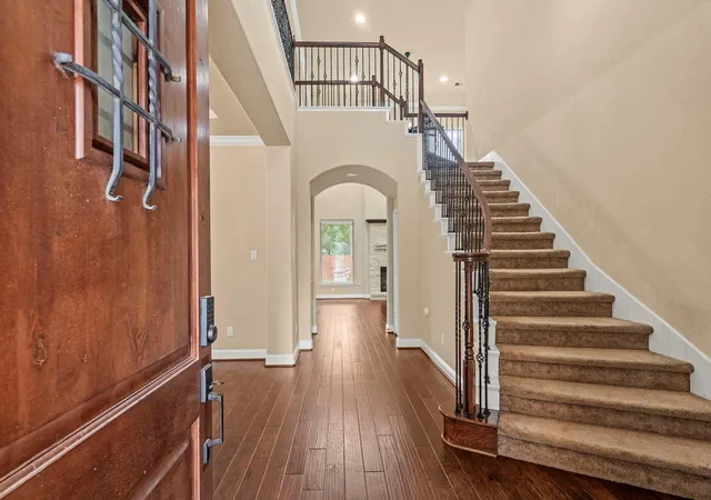 Photo 3 of Single family home for sale at 14215 Spindle Arbor Rd, Cypress, TX 77429 | MLS# 30585981 | Listing updated on 2026-09-12