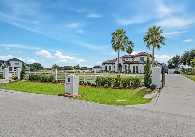 Photo 2 of Sale Pending at 5818 Sagamore Bay Ln, Richmond, TX 77469 | MLS# 63924858 | Listing updated on 2026-10-07