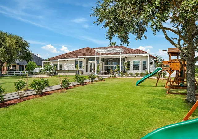 Photo 4 of Sale Pending at 5818 Sagamore Bay Ln, Richmond, TX 77469 | MLS# 63924858 | Listing updated on 2026-10-07