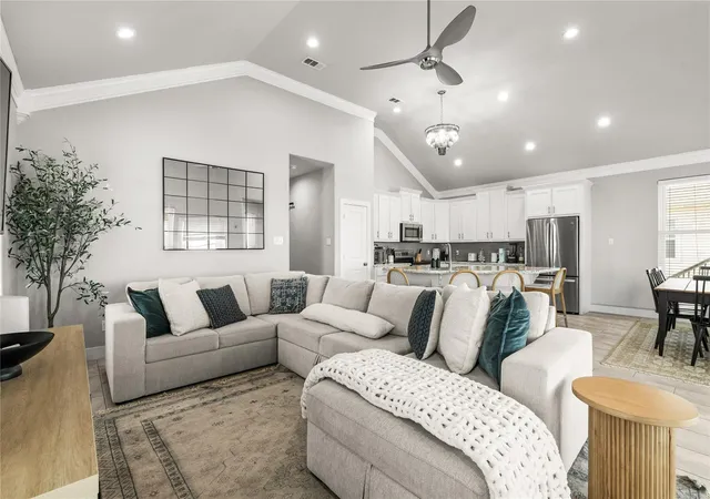 Photo 4 of Single family home for sale at 4114 Grayson Dr, Galveston, TX 77554 | MLS# 77643570 | Listing updated on 2026-09-11