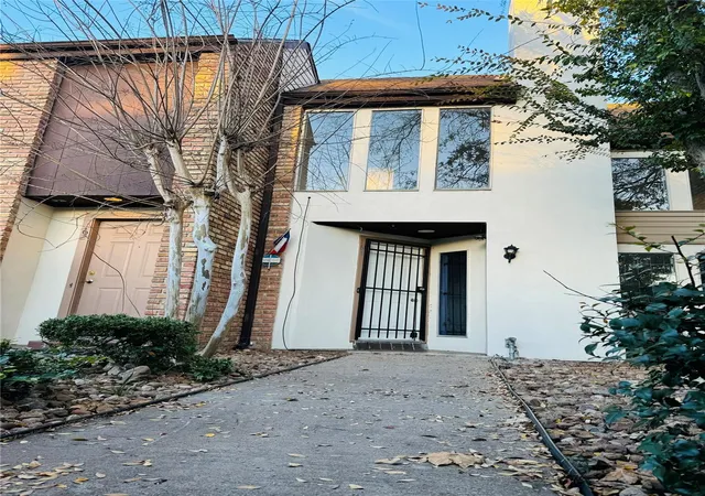 Photo 2 of Townhouse for sale at 17210 Imperial Valley Dr #61, Houston, TX 77060 | MLS# 44819810 | Listing updated on 2026-09-05