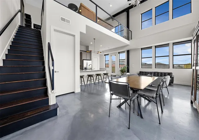 Photo 2 of Condo for sale at 2323 Polk St #306, Houston, TX 77003 | MLS# 94150053 | Listing updated on 2026-10-02