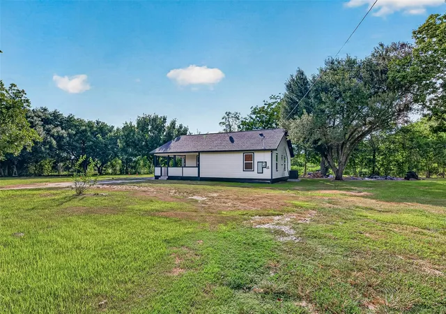 Photo 3 of Single family home for sale at 4739 Fm 1096 Rd, Boling, TX 77420 | MLS# 45035629 | Listing updated on 2026-09-18