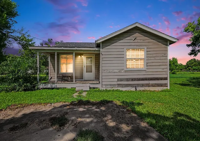 Photo 1 of Single family home for sale at 1724 N Avenue S, Freeport, TX 77541 | MLS# 64912467 | Listing updated on 2026-09-28