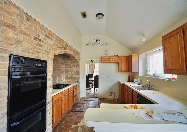 Photo 3 of Single family home for sale at 110 Almond Dr, Lake Jackson, TX 77566 | MLS# 11910594 | Listing updated on 2026-09-12