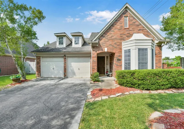 Photo 1 of Single family home for sale at 14002 Crown Glen Ct, Houston, TX 77062 | MLS# 68769135 | Listing updated on 2026-09-21