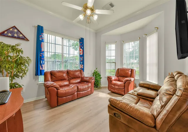 Photo 4 of Single family home for sale at 14002 Crown Glen Ct, Houston, TX 77062 | MLS# 68769135 | Listing updated on 2026-09-21