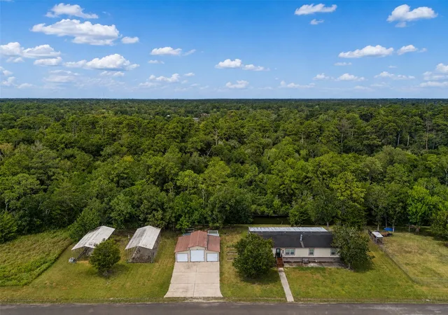 Photo 1 of Single family home for sale at 52 County Rd 302, Alvin, TX 77511 | MLS# 65210720 | Listing updated on 2026-09-06