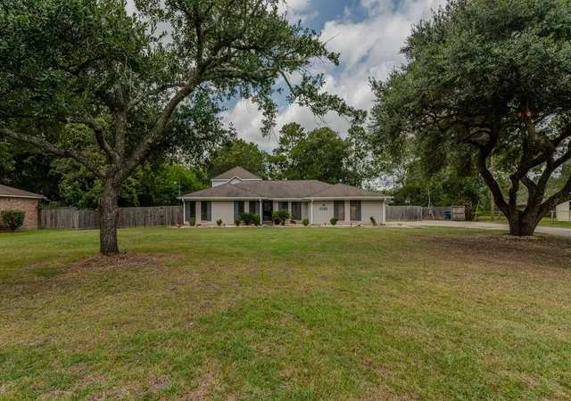 Photo 1 of Single family home for sale at 7050 Guess Rd, Beaumont, TX 77708 | MLS# 91897453 | Listing updated on 2026-08-31