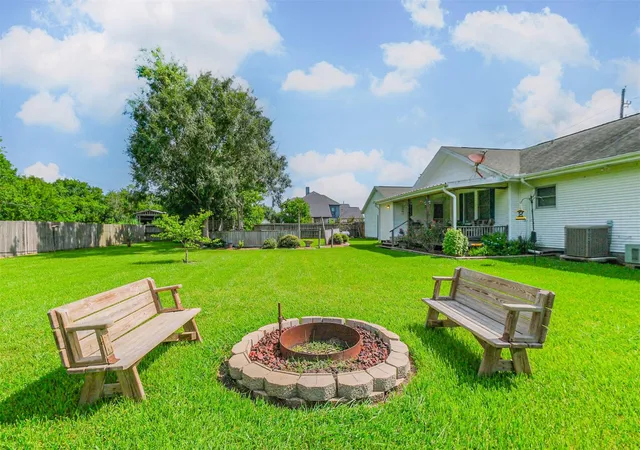 Photo 1 of Single family home for sale at 3524 Charles Ave, Pearland, TX 77584 | MLS# 63199666 | Listing updated on 2026-09-19