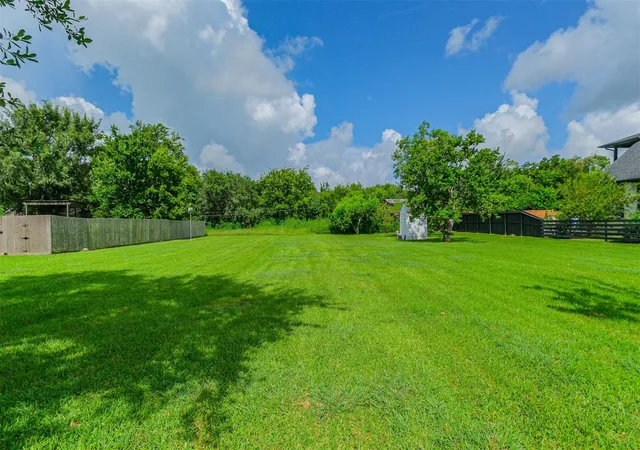 Photo 2 of Single family home for sale at 3524 Charles Ave, Pearland, TX 77584 | MLS# 63199666 | Listing updated on 2026-09-19