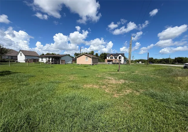 Photo 1 of Land for sale at 3007 Arkansas Ave, Dickinson, TX 77539 | MLS# 84545268 | Listing updated on 2026-09-18
