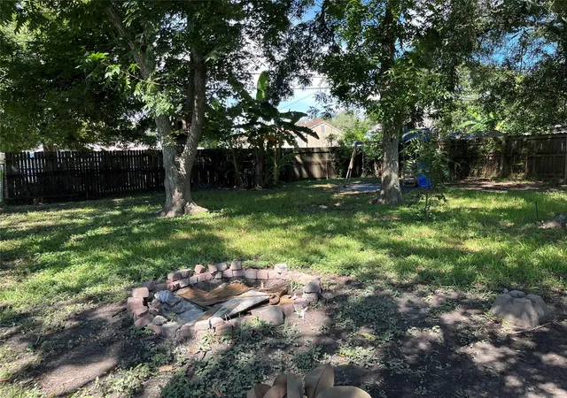 Photo 2 of Single family home for sale at 508 Honeysuckle Dr, La Marque, TX 77568 | MLS# 32764546 | Listing updated on 2026-09-15