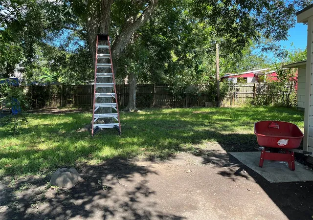 Photo 3 of Single family home for sale at 508 Honeysuckle Dr, La Marque, TX 77568 | MLS# 32764546 | Listing updated on 2026-09-15
