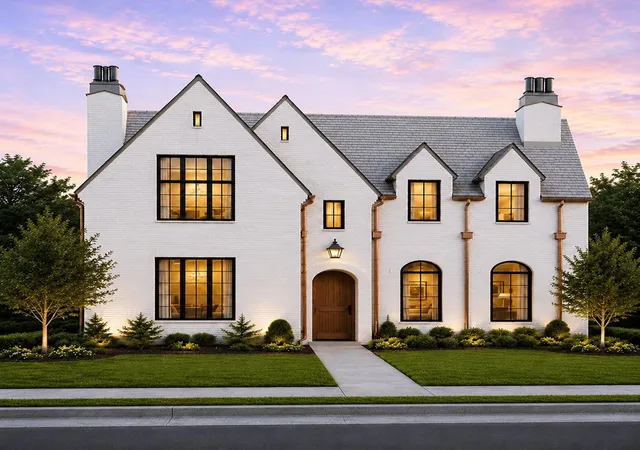 Photo 1 of Mansion for sale at 810 W 41st Street, Houston, TX 77018 | MLS# 10153651 | Listing updated on 2026-09-11
