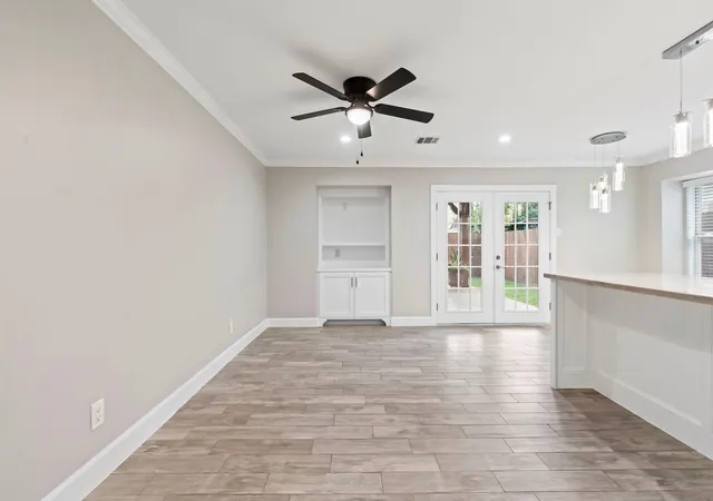 Photo 4 of Sale Pending at 5431 Markwood Ln, Houston, TX 77053 | MLS# 79222028 | Listing updated on 2026-10-03