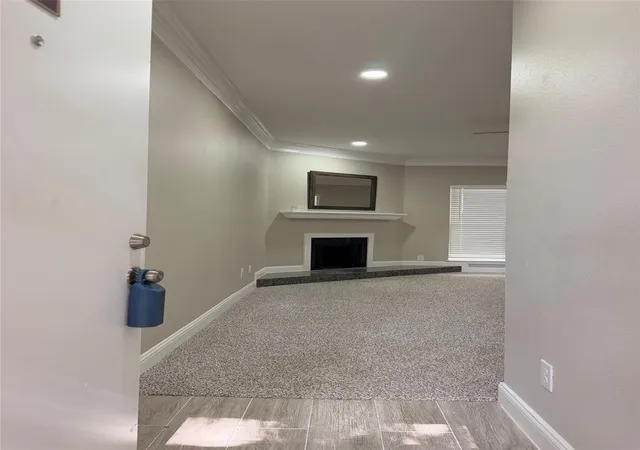 Photo 4 of Condo for sale at 9707 Richmond Ave Apt 77, Houston, TX 77042 | MLS# 11102166 | Listing updated on 2026-09-04